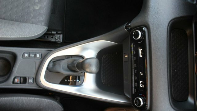 Toyota Yaris Vvt-h Icon Hatchback Blue #6