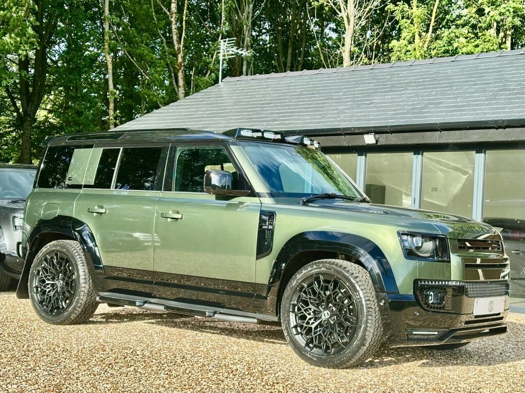 Land Rover Defender 110 3L S Green #4