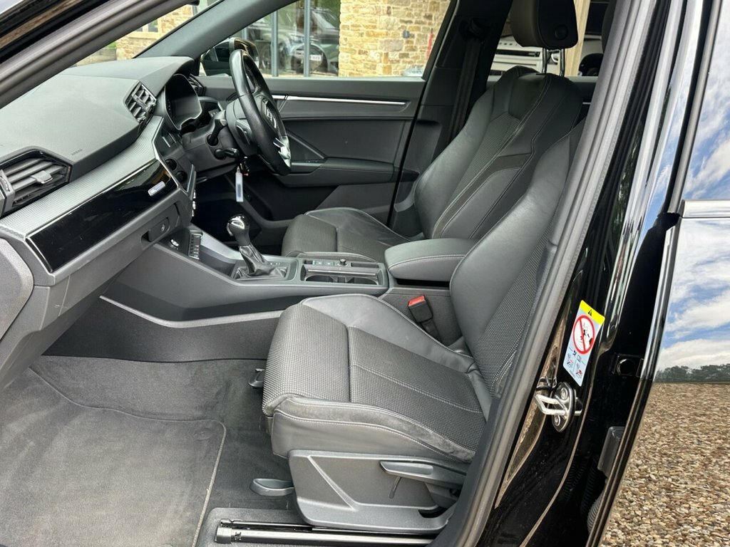 Audi Q3 1.5L Black Edition FV21BPX Black #4