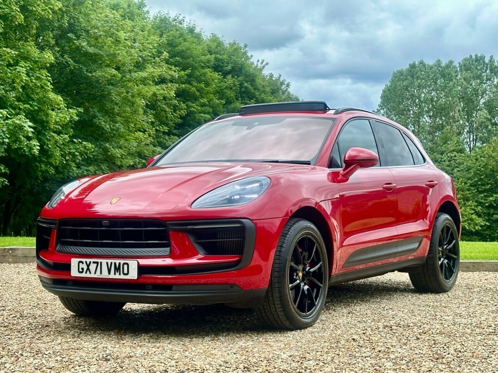 Porsche Macan 2.9L S Red