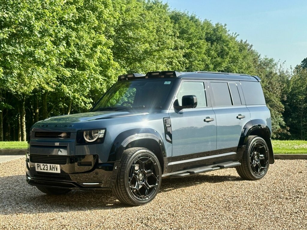 Land Rover Defender 110 3L Null Blue
