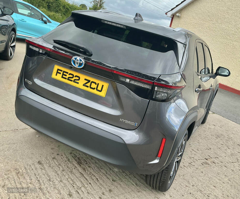 Toyota Yaris Cross Excel White #5