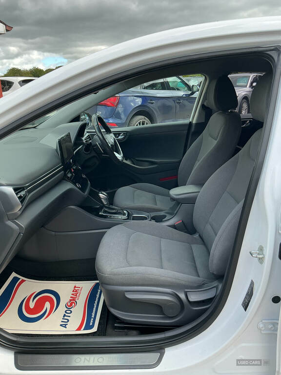 Hyundai Ioniq Hatchback Blue #13