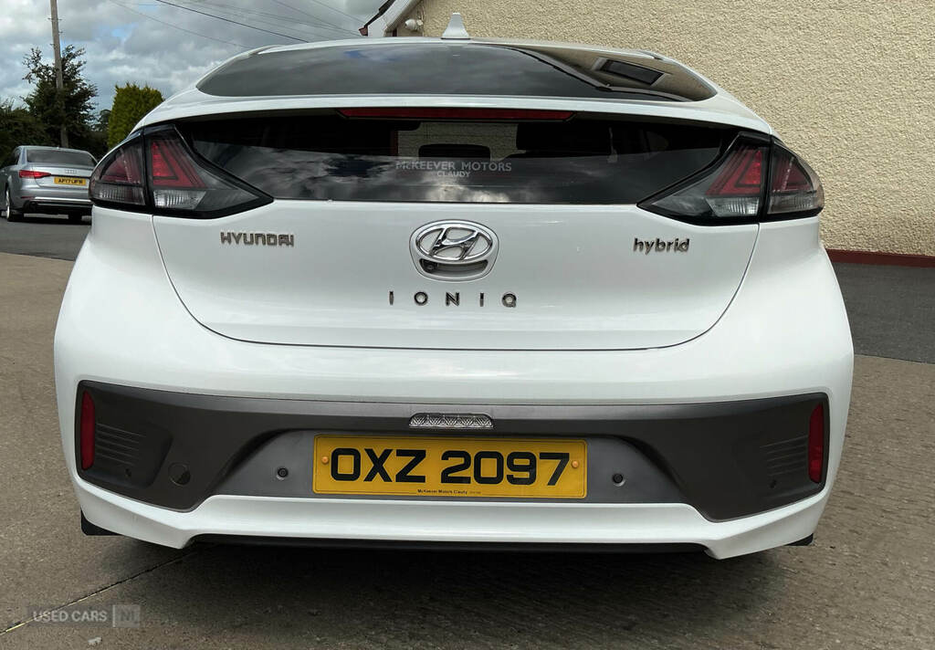 Hyundai Ioniq 1.6 Gdi Hybrid 1St Edition Dct White #6