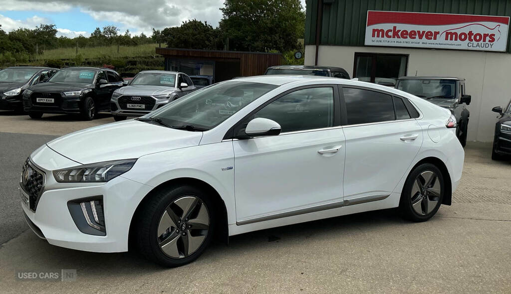 Hyundai Ioniq 1.6 Gdi Hybrid 1St Edition Dct White #3