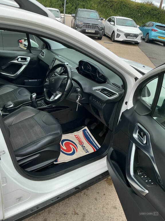 Peugeot 2008 Puretech Active Grey #14
