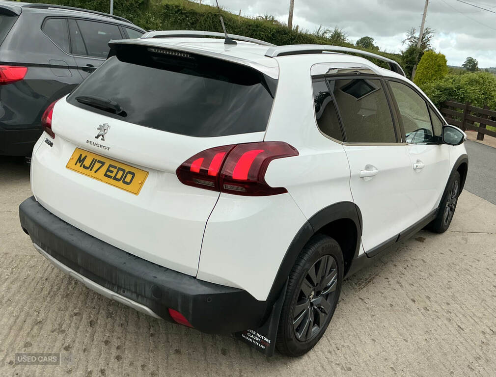 Peugeot 2008 Puretech Active Grey #8