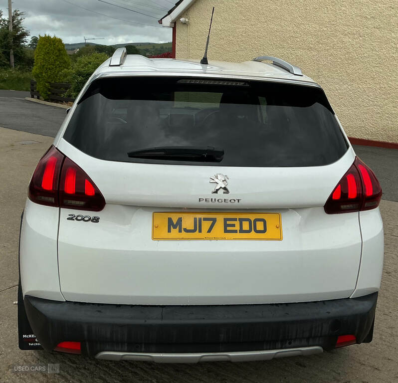 Peugeot 2008 1.6 Bluehdi 100 Allure Start Stop White #5