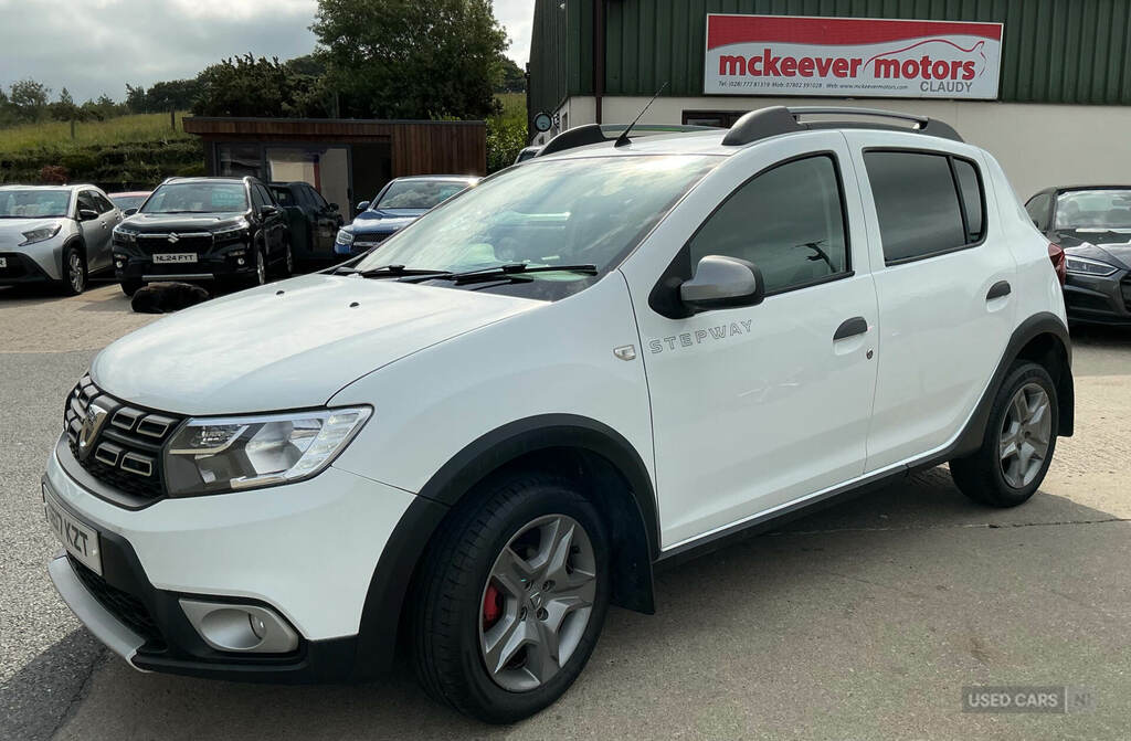 Dacia Sandero Stepway 1.5 Dci Laureate White #2