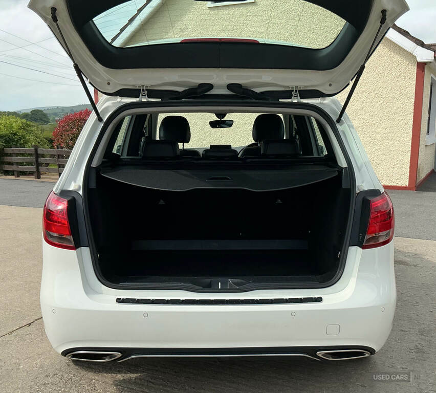 Mercedes-Benz B Class B200d Sport Executive White #4