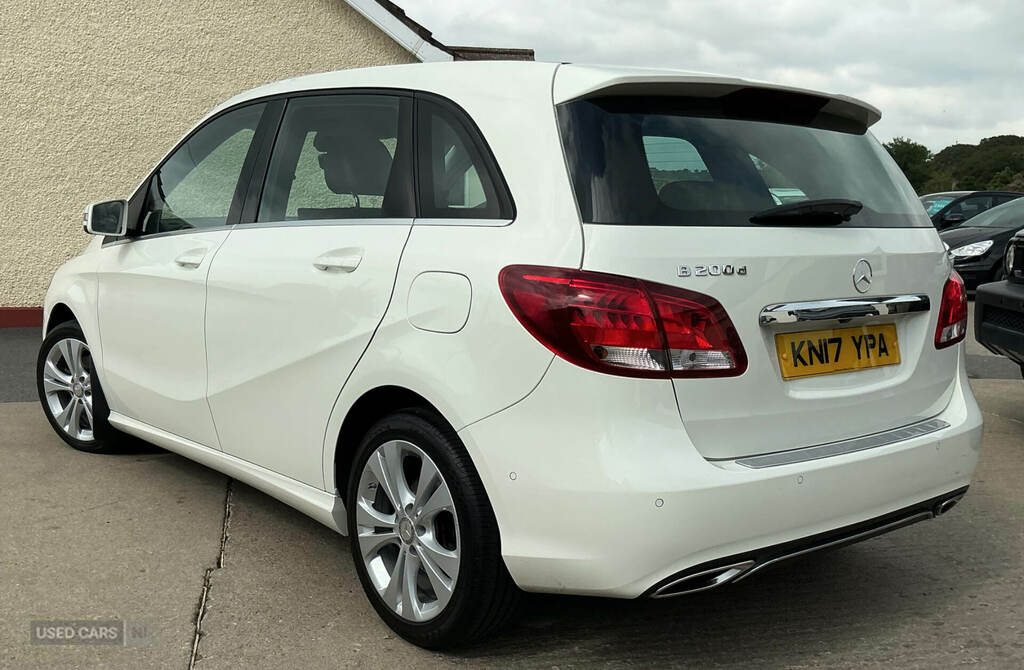 Mercedes-Benz B Class B200d Sport Executive White #2
