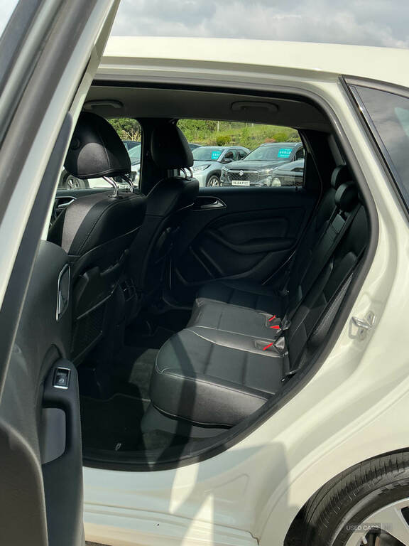 Mercedes-Benz B Class B 200 Amg Line Premium D Black #10