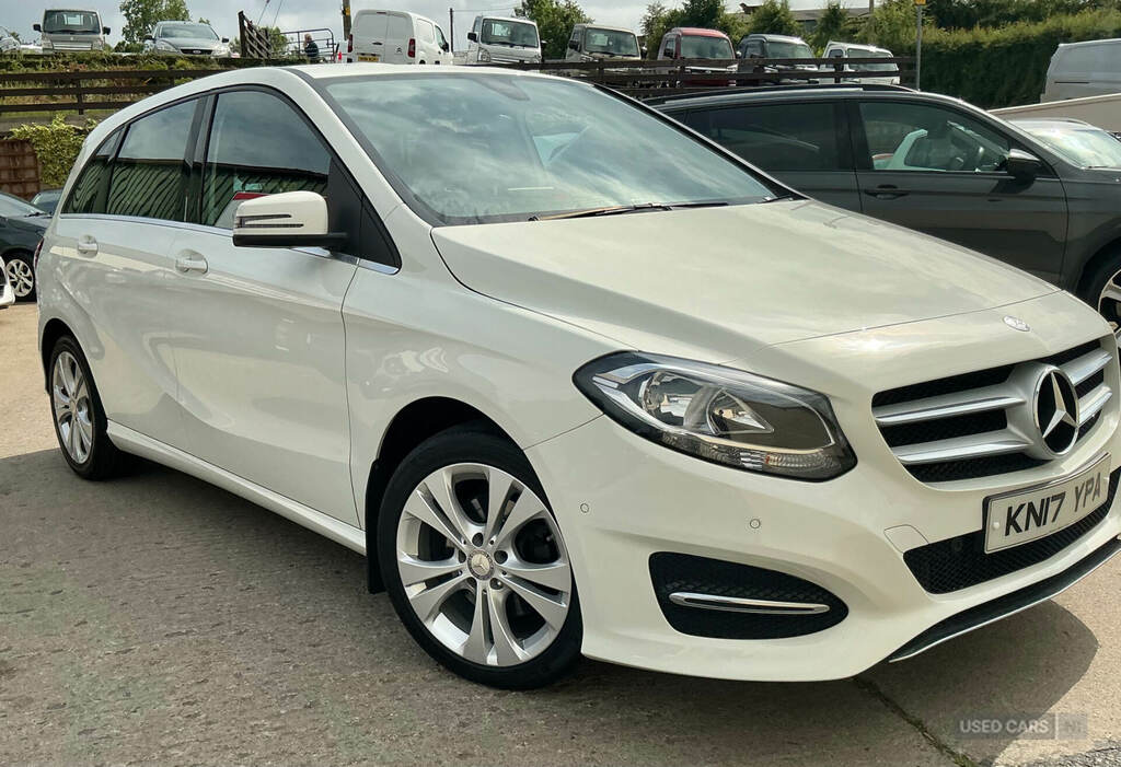 Mercedes-Benz B Class B 200 Amg Line Premium D Black #8