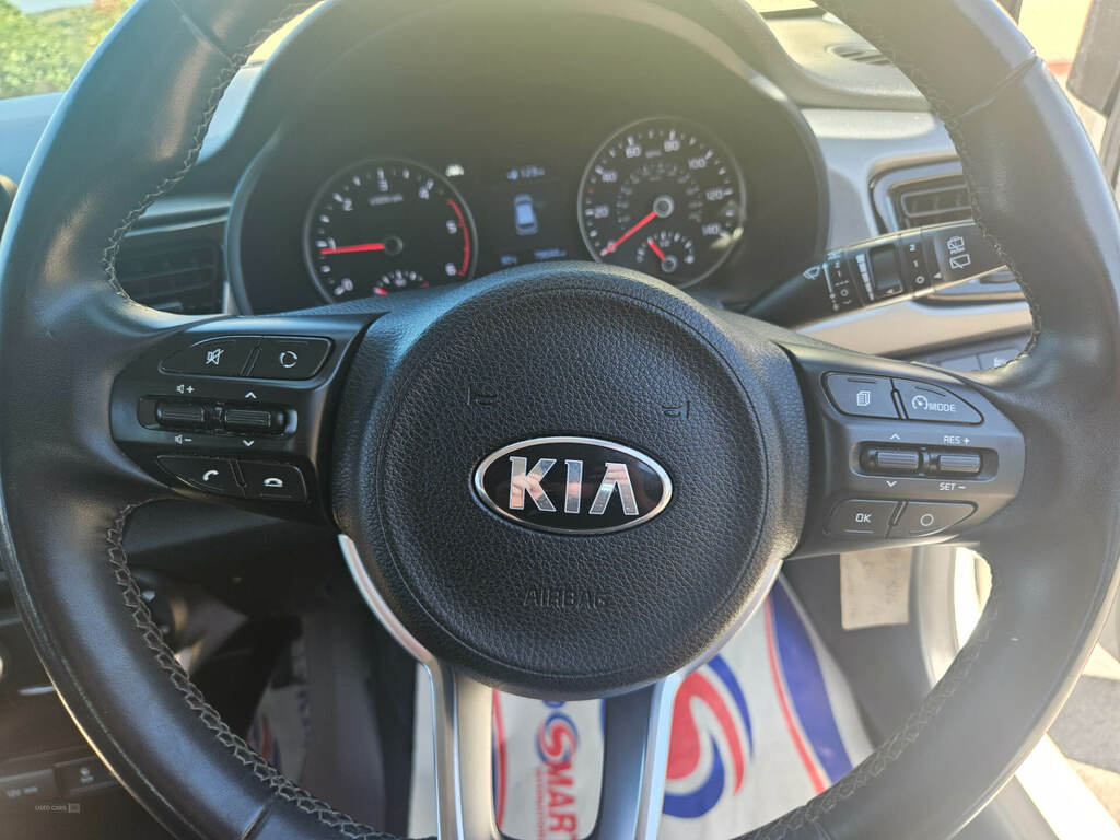 Kia RIO Hatchback 1.4 Crdi 2 Euro 6 Ss 201767 White #13