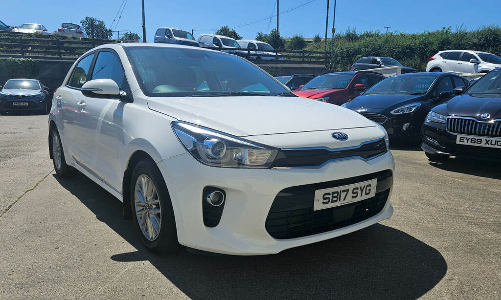 Kia RIO 1.4 Crdi 2 White #2