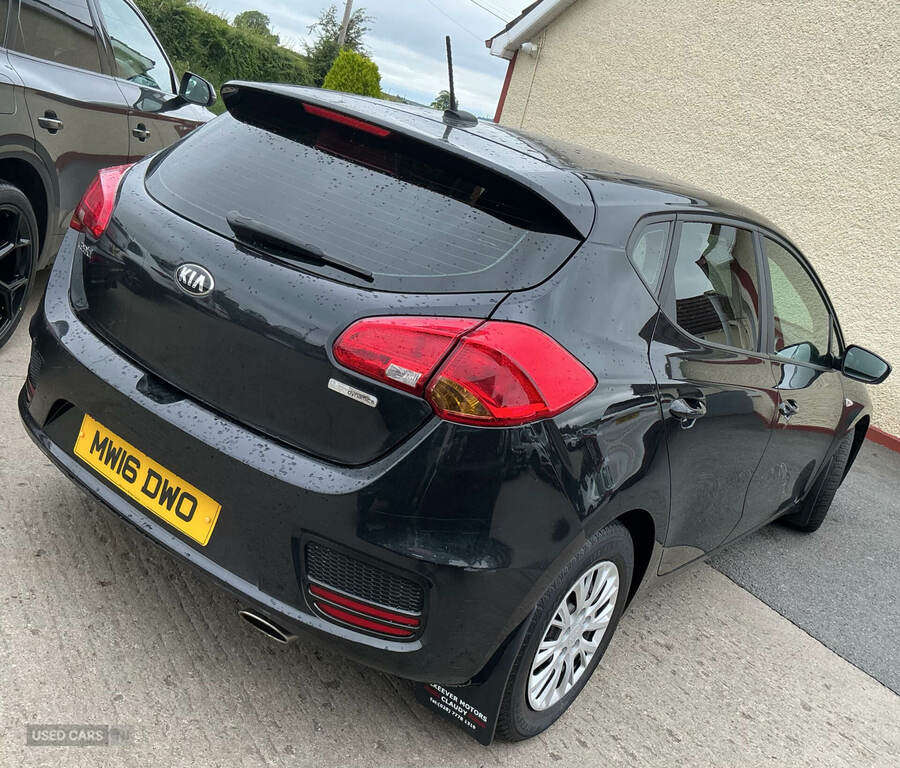 Kia Ceed 1.6 Crdi 2 Sportswagon Euro 5 White #7