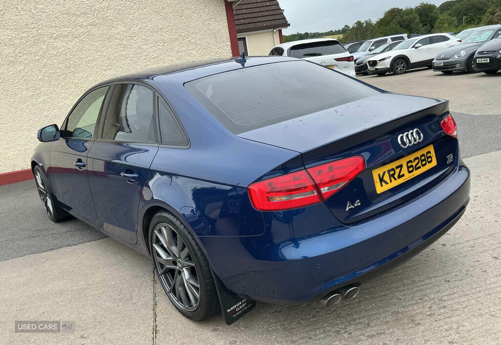 Audi A4 2.0 Tdi Ultra 163 Se Technik Blue #3