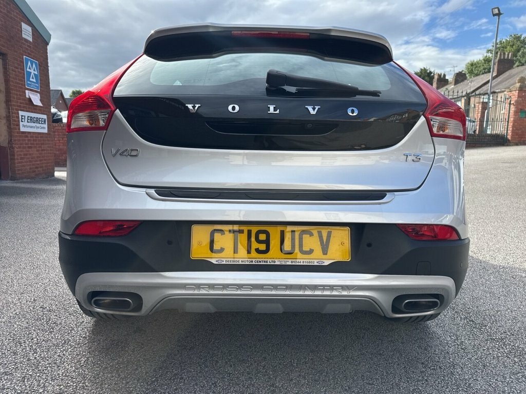 Volvo V40 Cross Country 1.5L Edition White #49