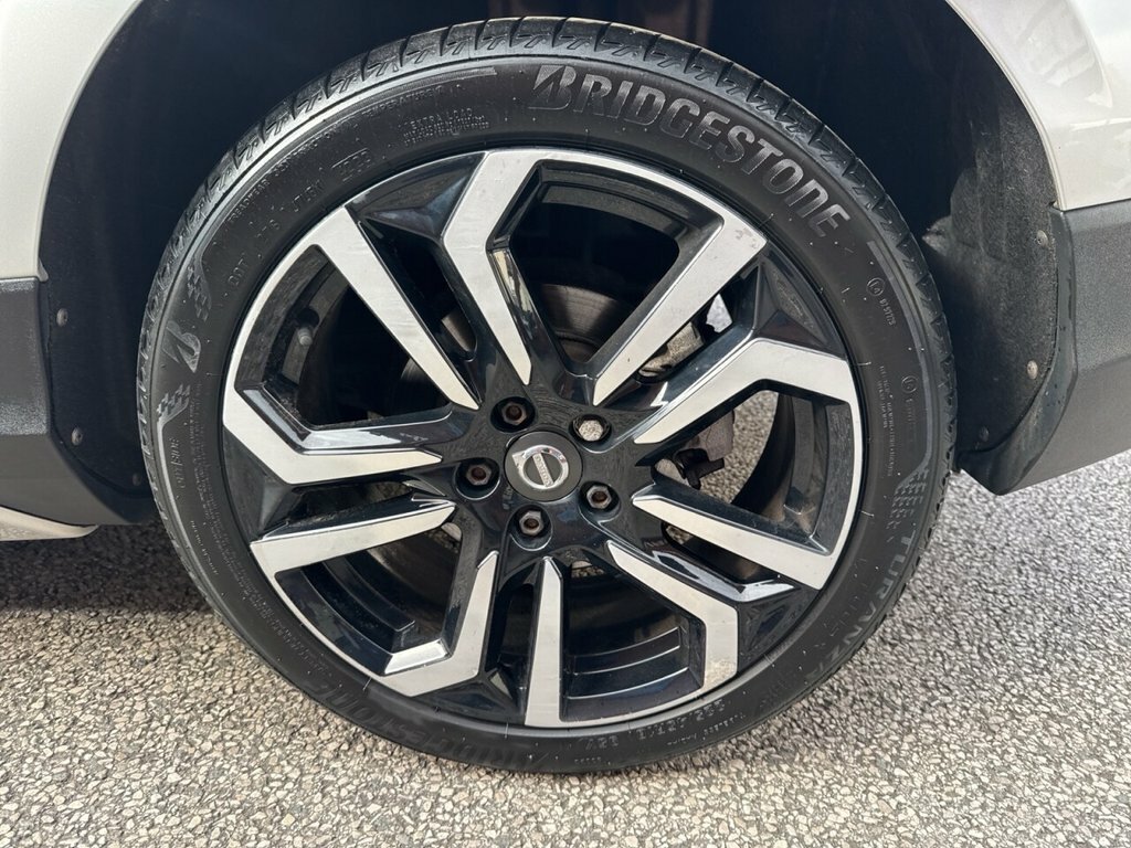 Volvo V40 Cross Country 1.5L Edition White #26