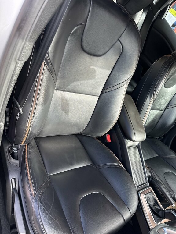 Volvo V40 Cross Country 1.5L Edition White #17