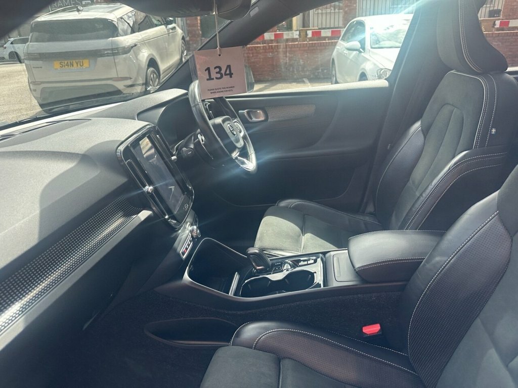 Volvo XC40 2L R-design DP19PKZ Silver #5