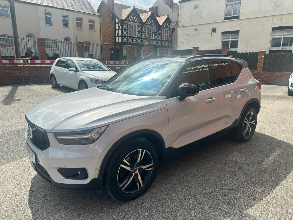 Volvo XC40 2L R-design DP19PKZ Silver #2