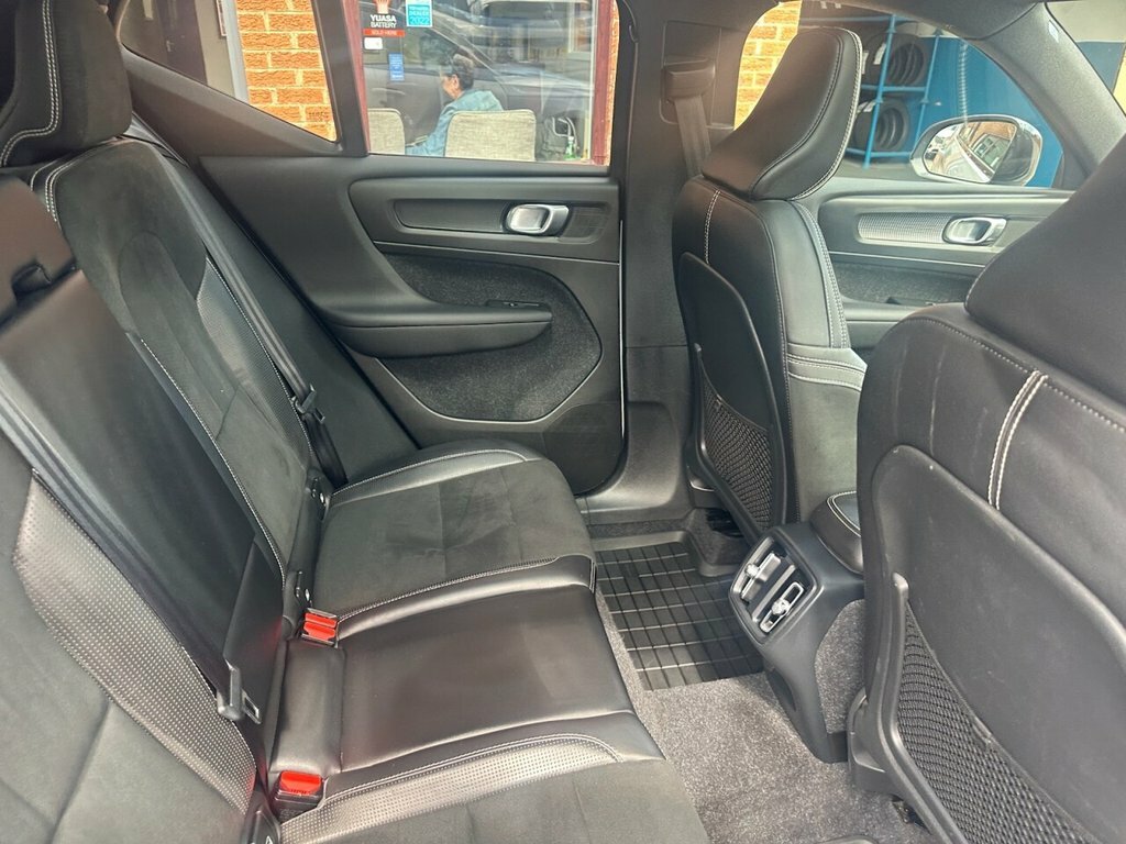 Volvo XC40 2L R-design DP19PKZ Silver #6