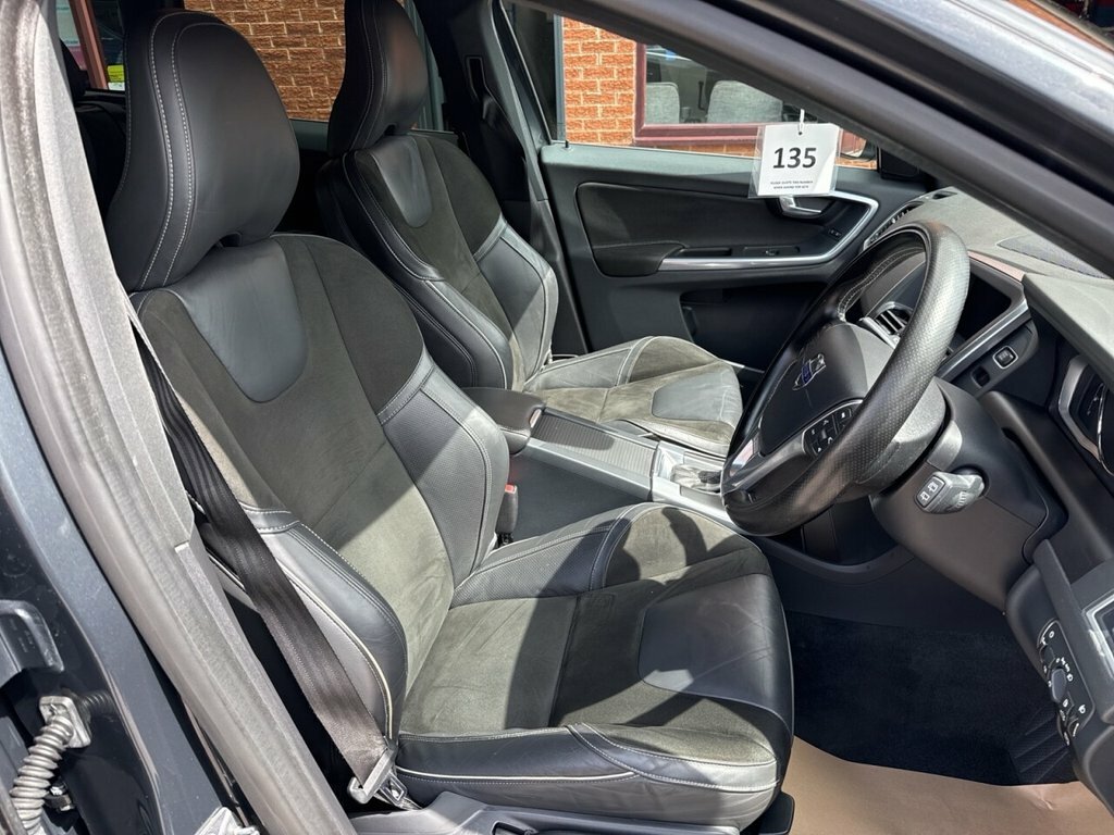 Volvo XC60 2L R-design Nav BG16BYX Grey #5