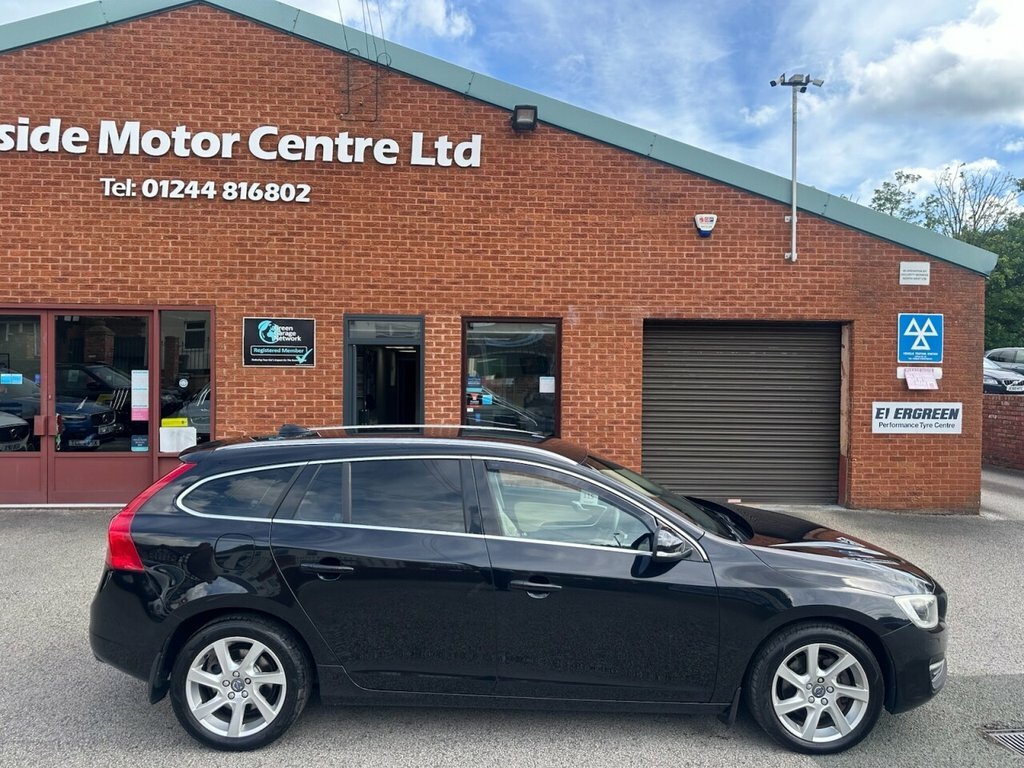 Volvo V60 2.4L Se Lux Nav Black #2