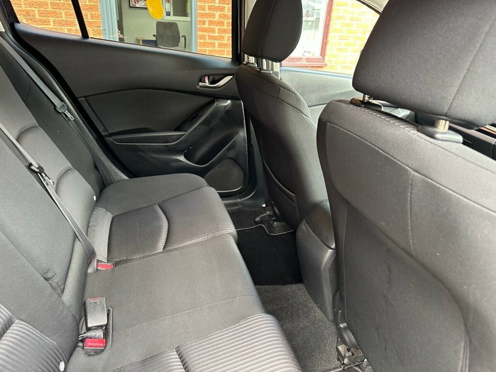 Mazda 3 2.0 Skyactiv-g Sport Nav Hatchback Silver #16