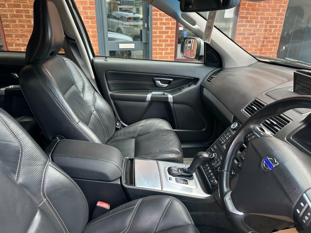 Volvo XC90 2.4 D5 Se Lux Awd 200 Bhp Black #11