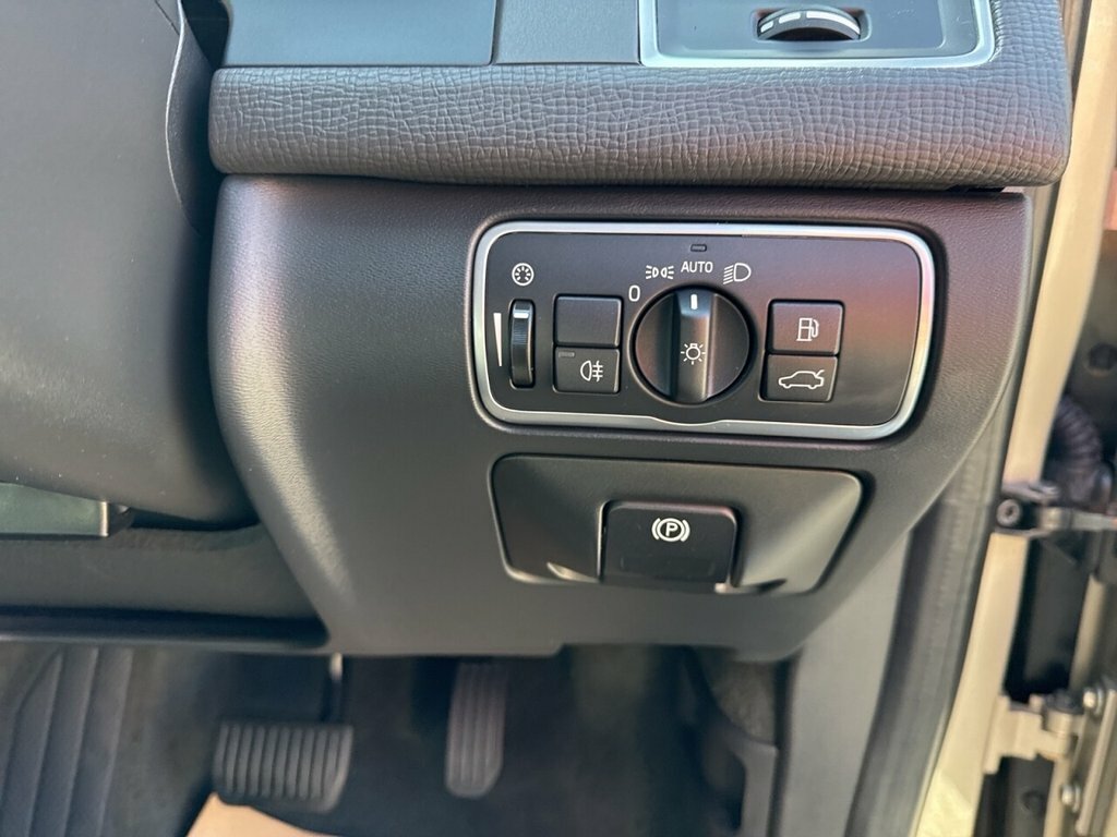 Volvo XC60 D4 R-design Nav Awd Black #37