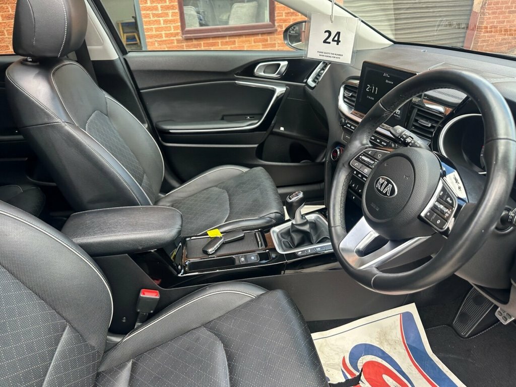 Kia Ceed 1.4L First Edition DE68DPK Grey #3