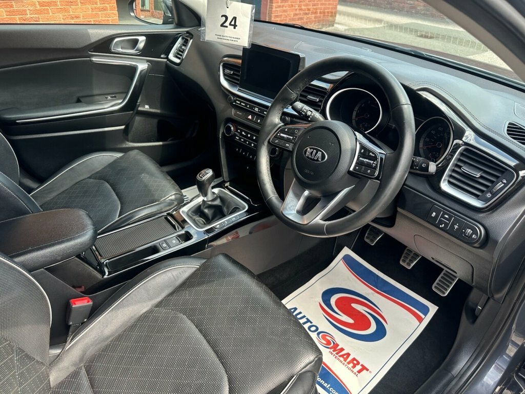 Kia Ceed 1.4L First Edition Grey #3