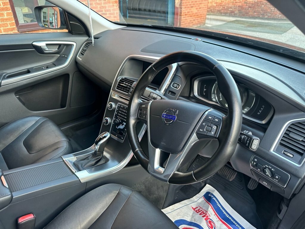 Volvo XC60 2L Se Lux Nav Black #3