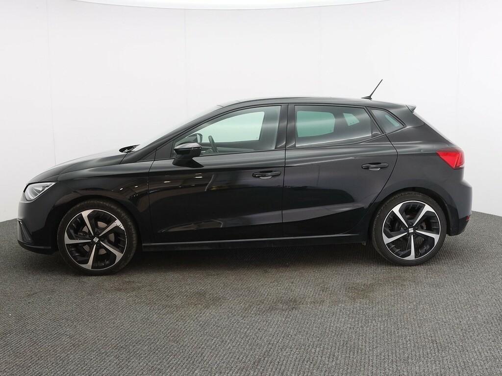 Seat Ibiza 1.0 Tsi 110 Fr Sport Dsg Black #4