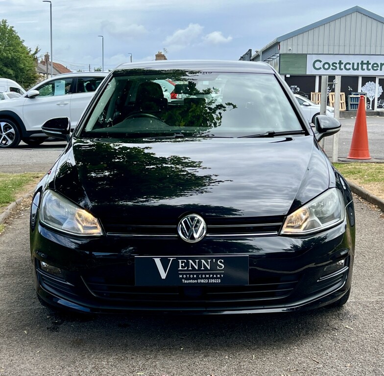 Volkswagen Golf Hatchback 1.6 Tdi Bluemotion Tech Match 201515 Black #2