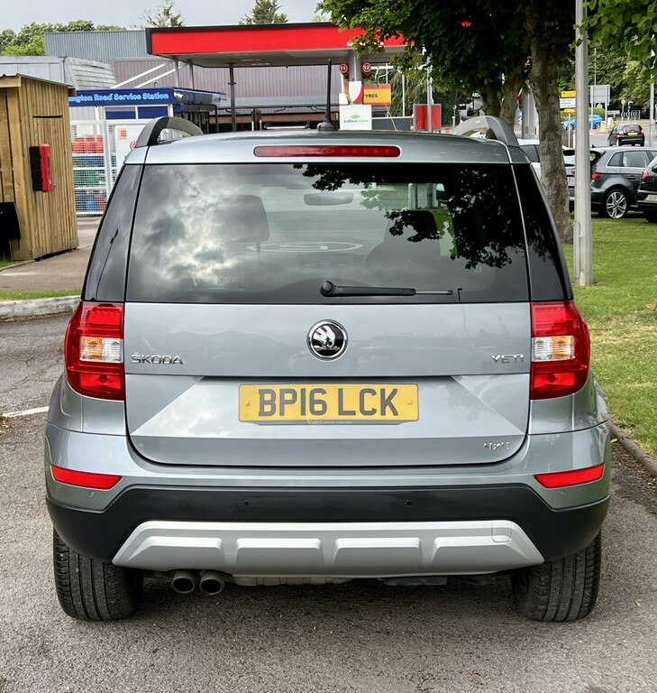 Skoda Yeti 1.4 Tsi Laurin Klement 4X4 Grey #6