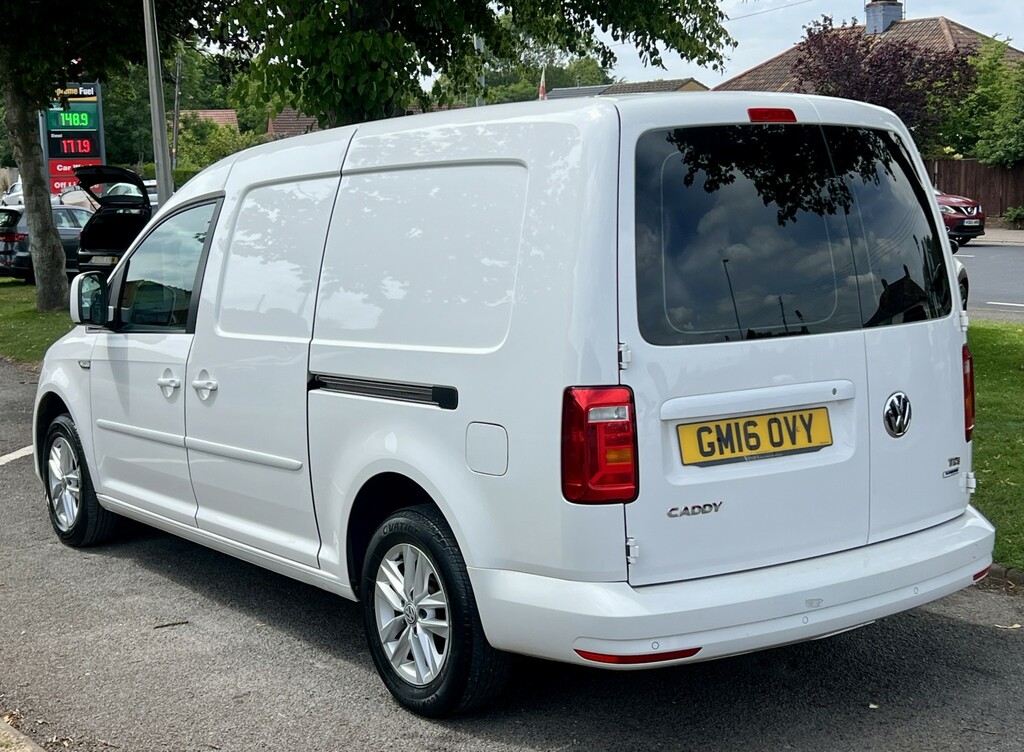 Volkswagen Caddy Maxi 2.0 Tdi C20 Bluemotion Tech Highline White #5