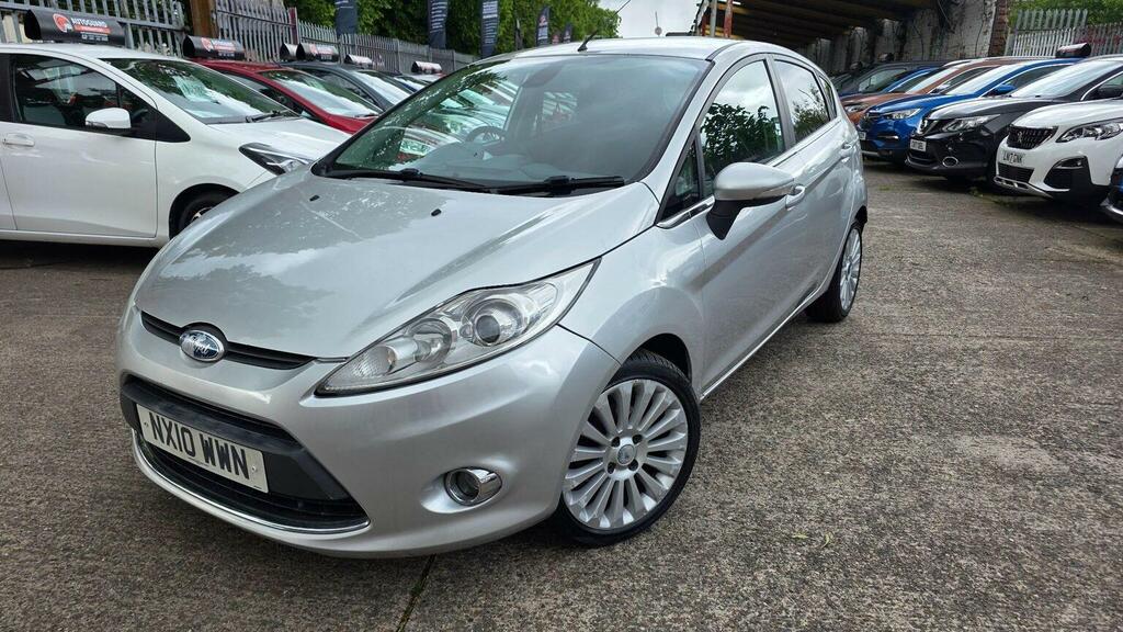 Ford Fiesta 1.25 Zetec 82 Red #1