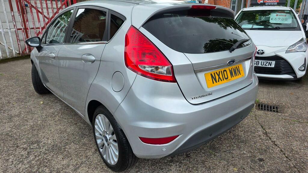 Ford Fiesta 1.25 Zetec 82 Red #4