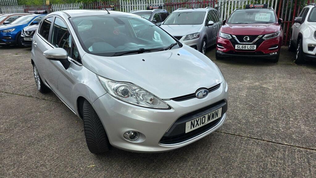 Ford Fiesta 1.25 Zetec 82 Red #2