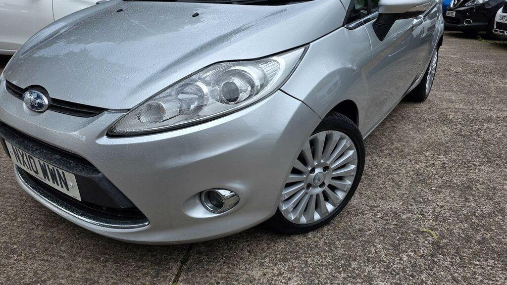 Ford Fiesta 1.25 Zetec 82 Red #7