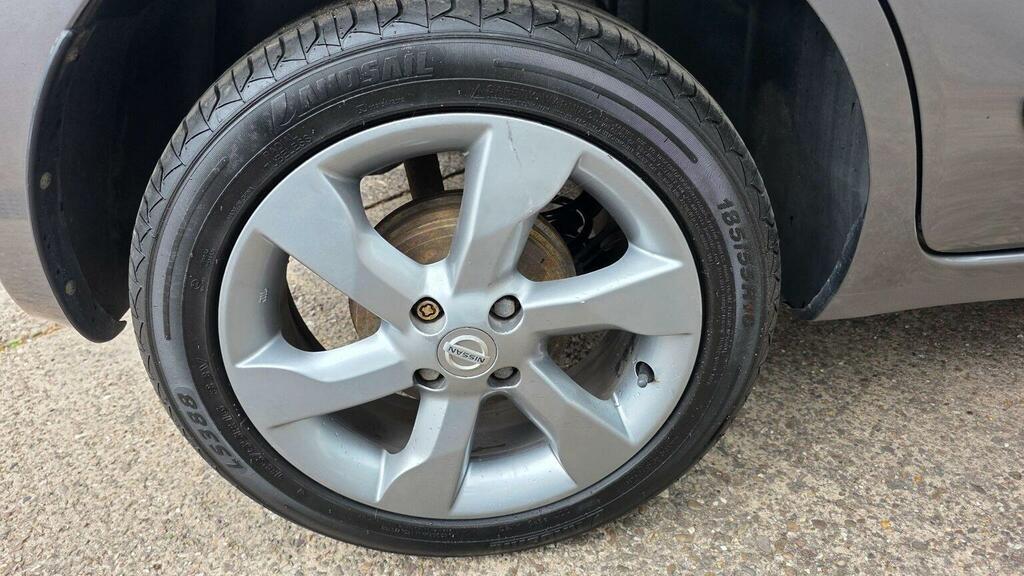 Nissan Note Mpv 1.4 N-tec Black #37
