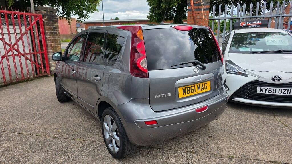 Nissan Note 1.6 16V N-tec Euro 5 Grey #4