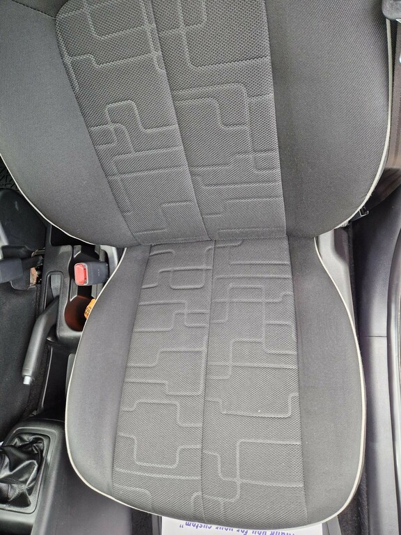 Kia Venga Mpv 1.6 4 Euro 6 201665 Silver #25