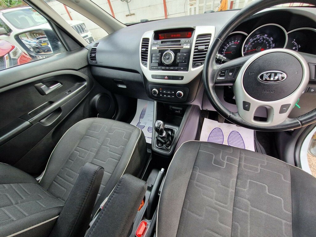 Kia Venga Mpv 1.6 4 Euro 6 201665 Silver #13