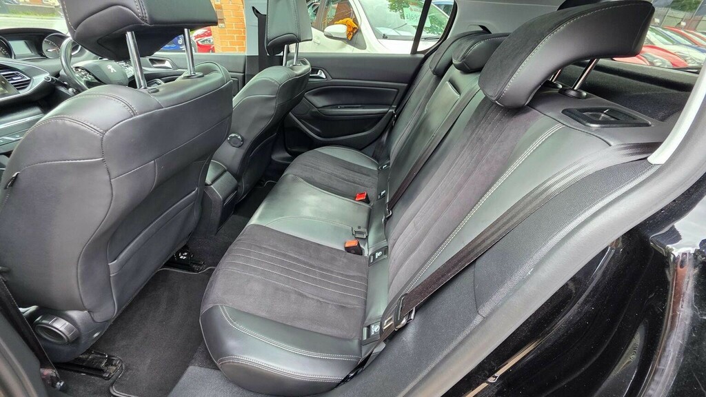 Peugeot 308 Convertible  #27