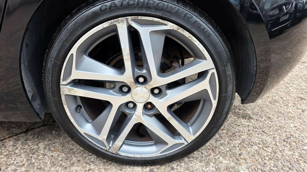 Peugeot 308 Convertible  #46