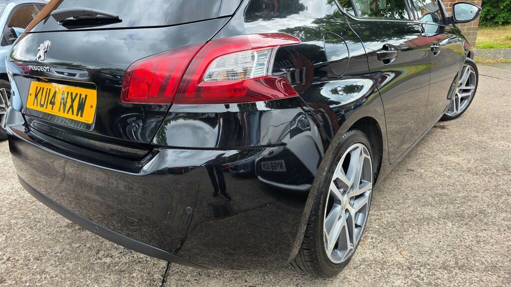 Peugeot 308 1.6 E-hdi Feline Euro 5 Ss Black #5